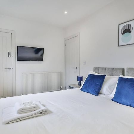 3 Bed Refurbished, Modern House, Wifi, Patio Area Villa Sheffield Eksteriør billede